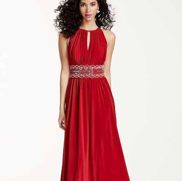 Sleeveless Keyhole Beaded Waist Jersey 